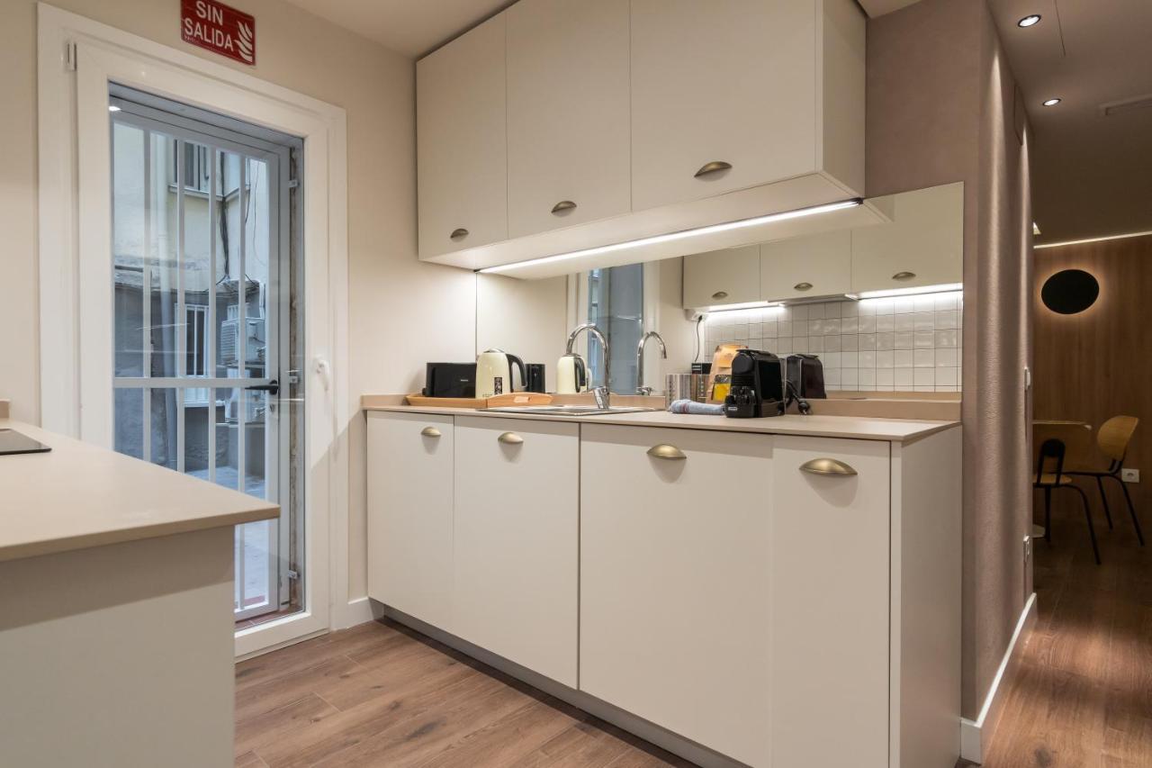 Moderno Y Amplio- 2D 1B - Cuzco Appartement Madrid Buitenkant foto